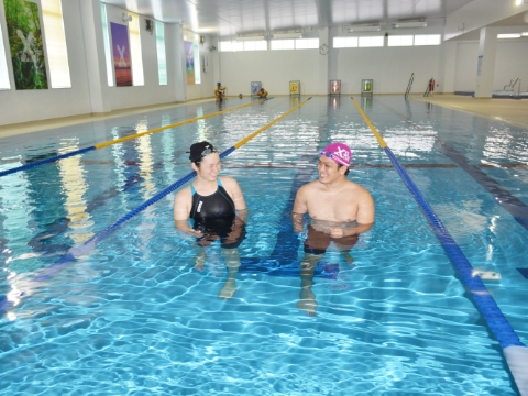 水中ウォーキングで楽しむ!