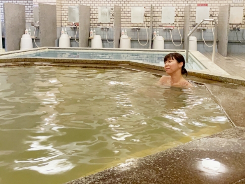 天然の海水温泉でポカポカ!ツルツル!